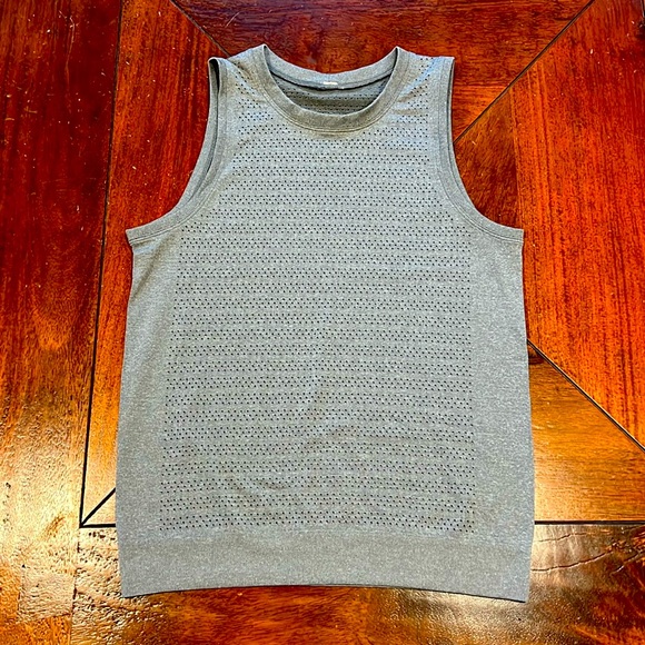 Lululemon Cropped tank - Picture 1 of 5